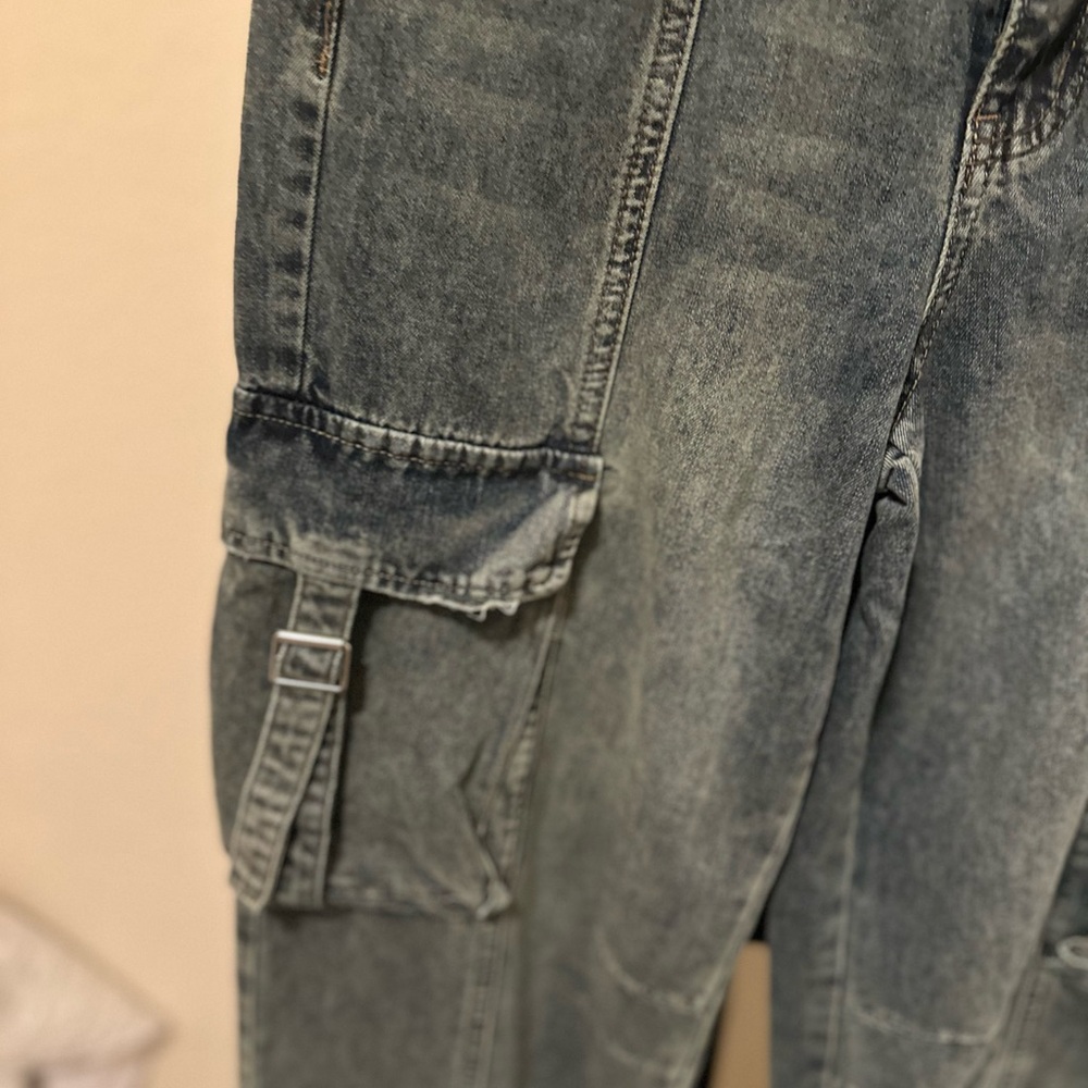 Cargo Jeans Womens Large NWT Pockets Front Bottom & Sides Baggy. Size 7/28. NWT - Picture 9 of 12